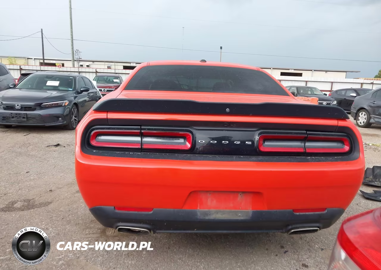 2019 Dodge Challenger Sxt VIN:2C3CDZAG0KH547175 - 16