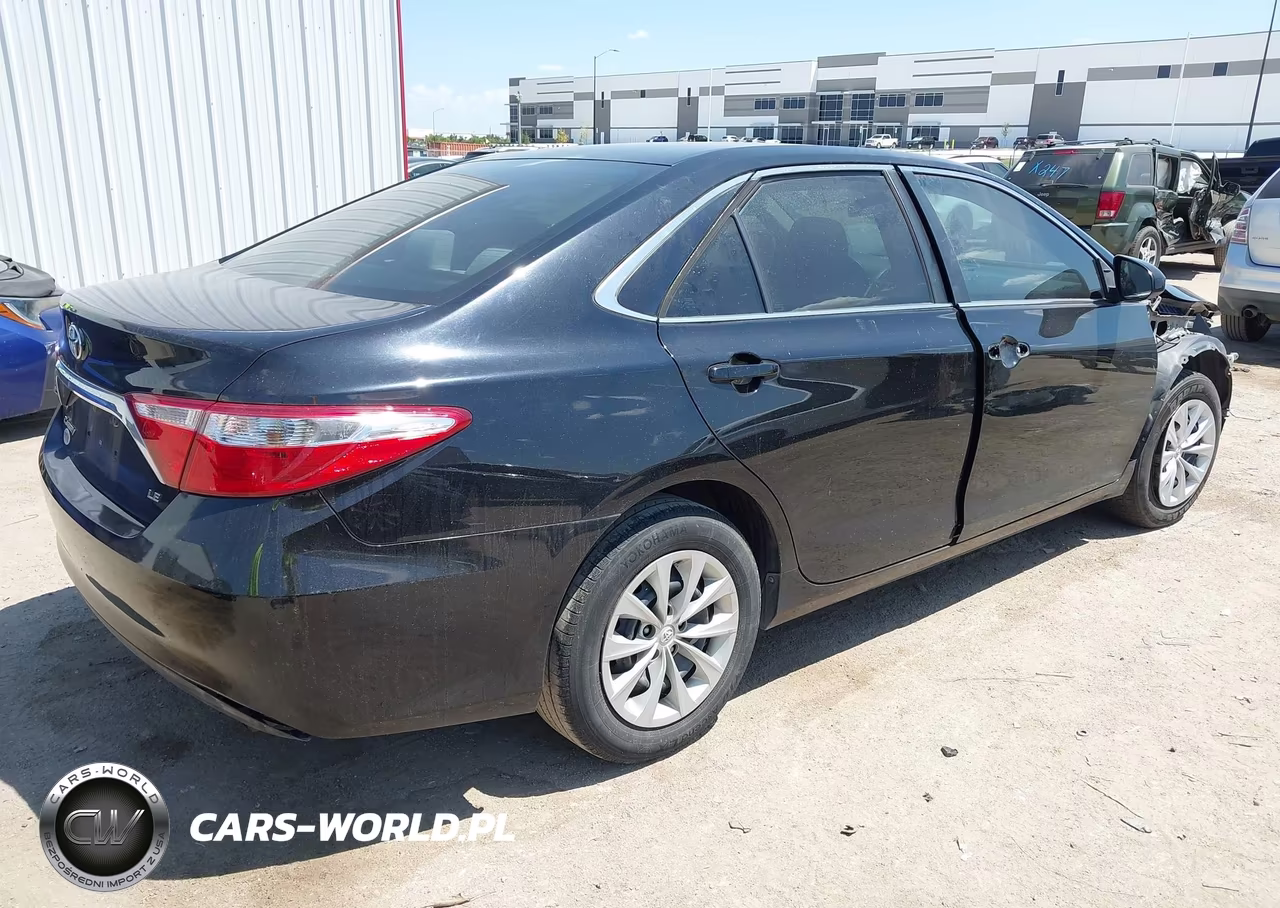 2016 Toyota Camry Le VIN:4T1BF1FK9GU245769 - 4