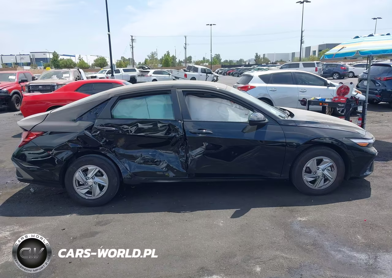 2026 Hyundai Elantra Se VIN:KMHLL4DG2TU100774 - 14