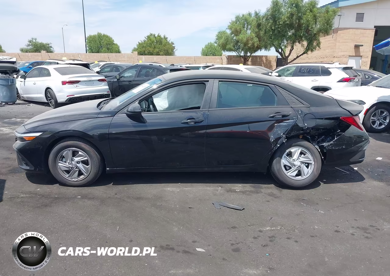 2026 Hyundai Elantra Se VIN:KMHLL4DG2TU100774 - 15