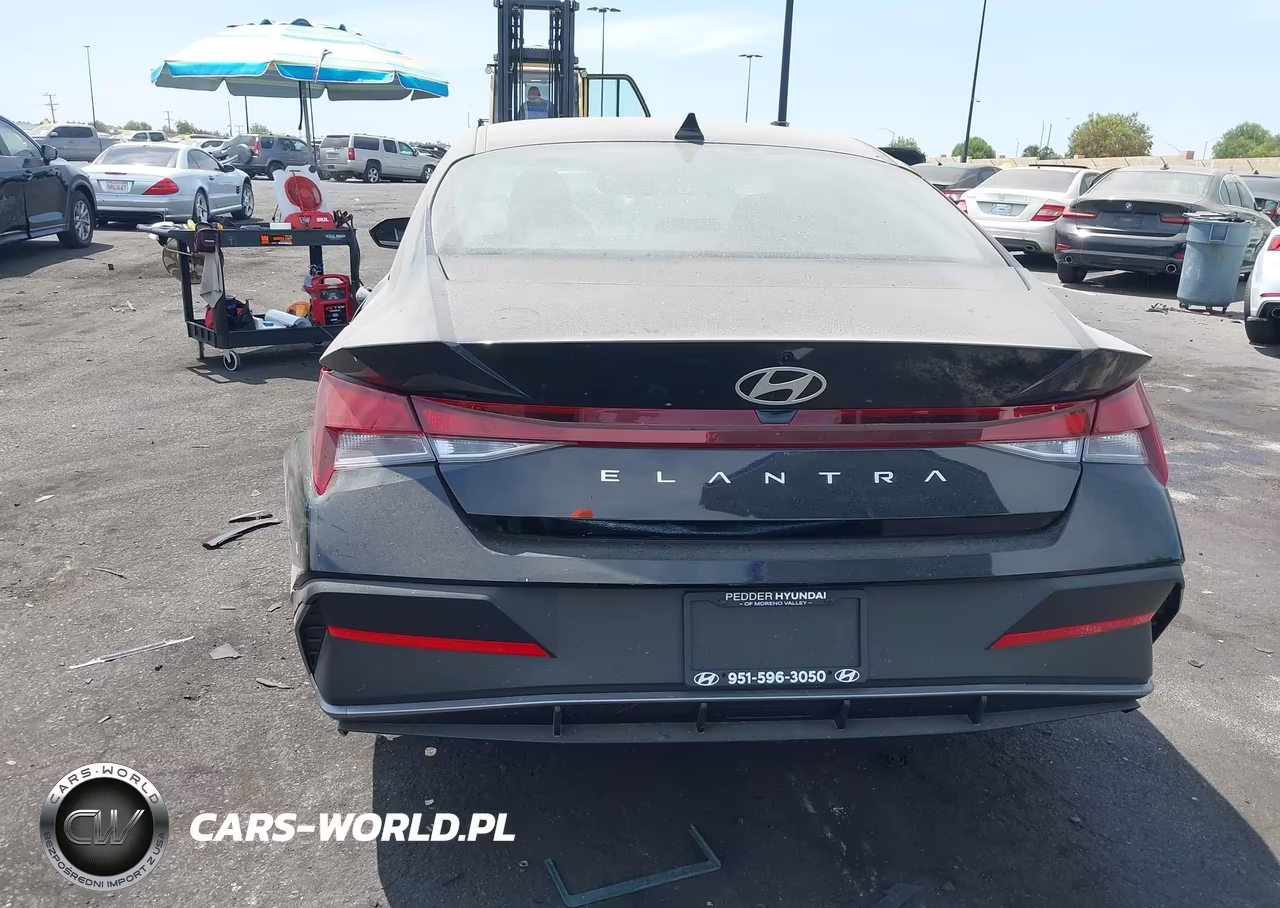 2026 Hyundai Elantra Se VIN:KMHLL4DG2TU100774 - 17
