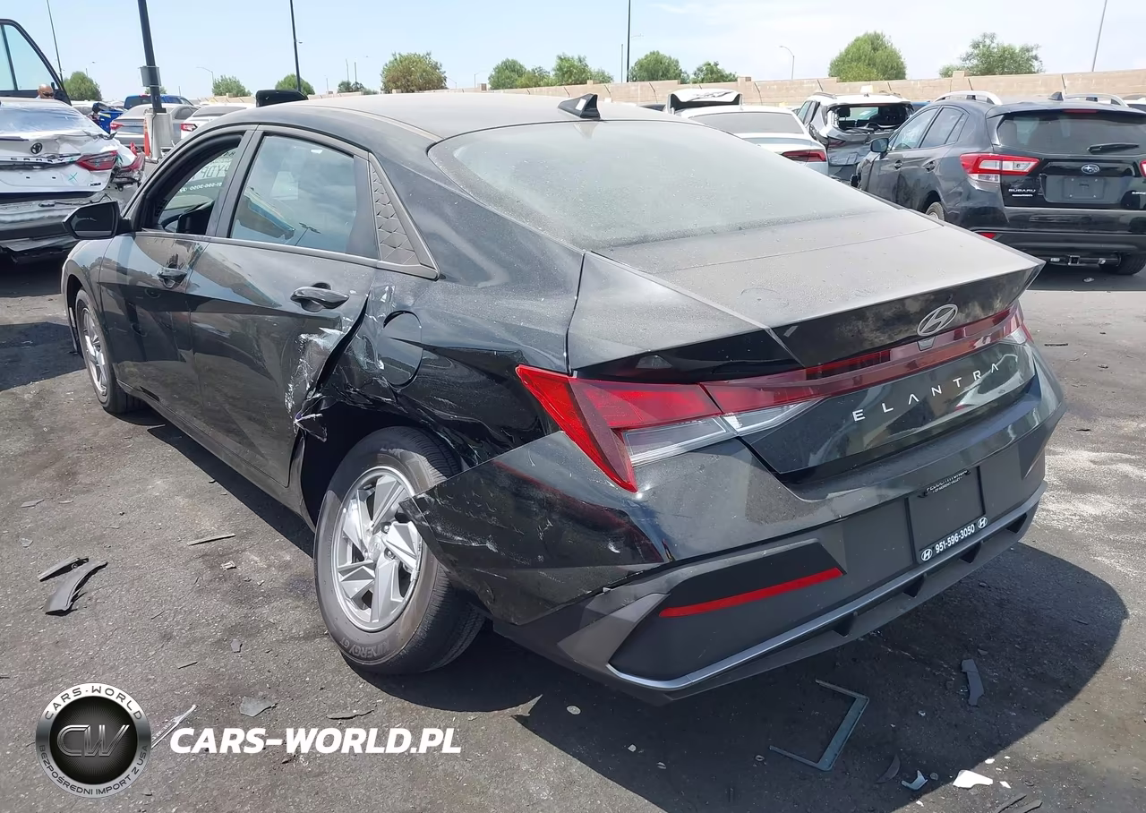 2026 Hyundai Elantra Se VIN:KMHLL4DG2TU100774 - 3