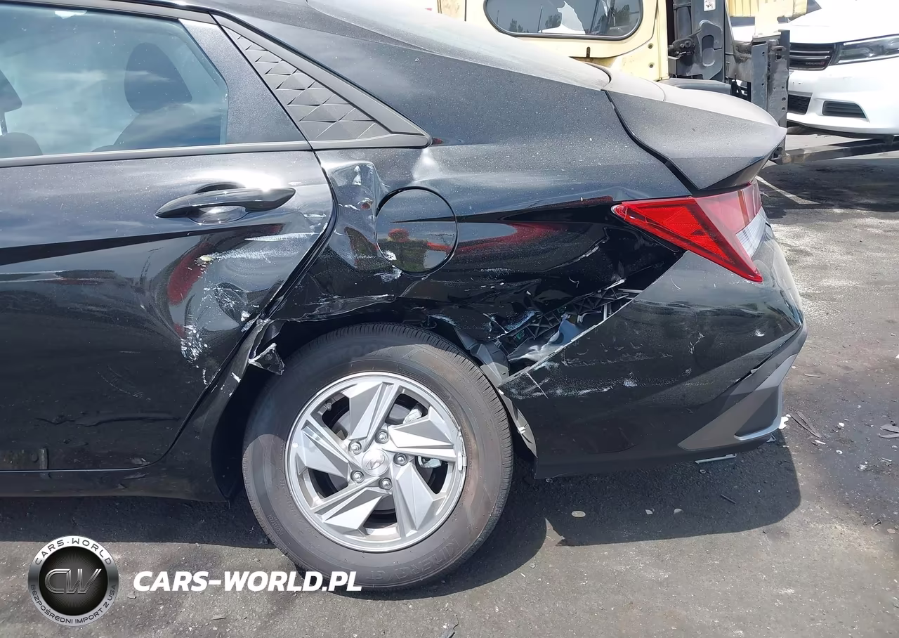 2026 Hyundai Elantra Se VIN:KMHLL4DG2TU100774 - 6