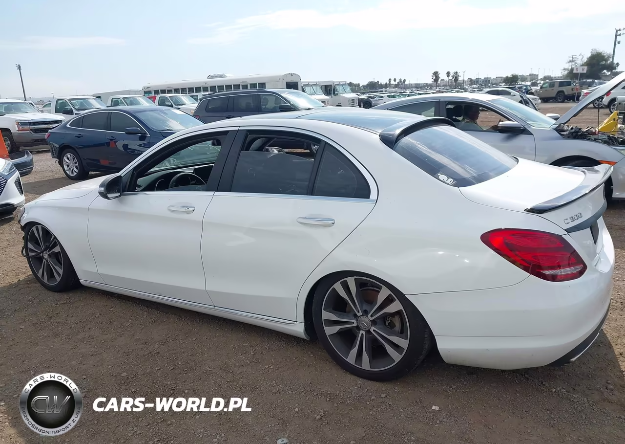 2015 Mercedes-Benz C 300 4Matic VIN:55SWF4KB4FU021697 - 14