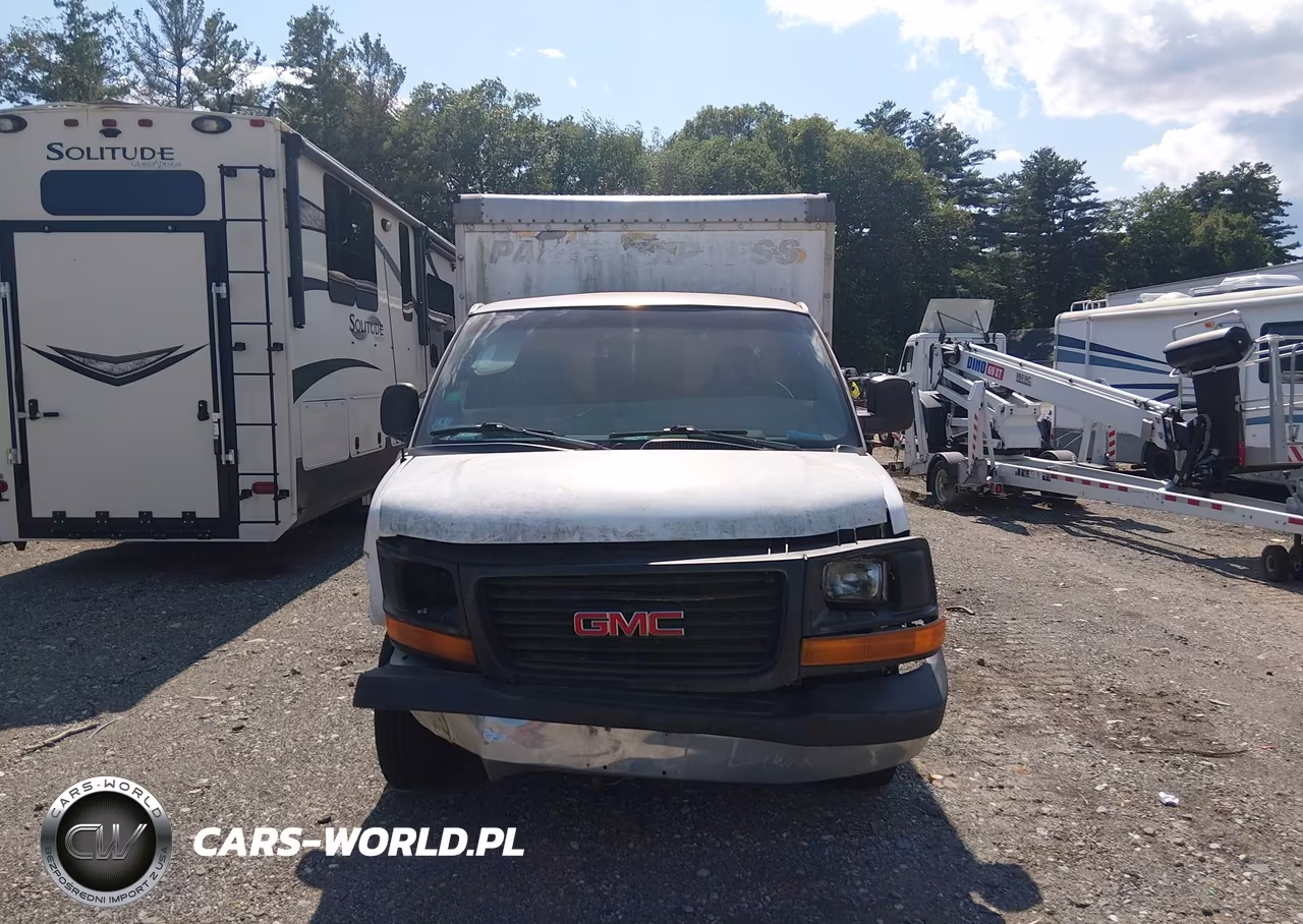 2007 GMC Savana Cutaway Work Van VIN:1GDGG31V171900234 - 12