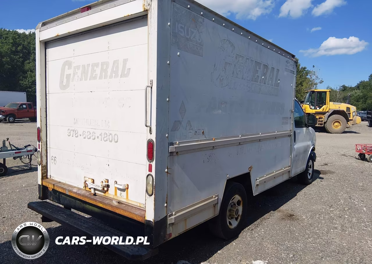 2007 GMC Savana Cutaway Work Van VIN:1GDGG31V171900234 - 4