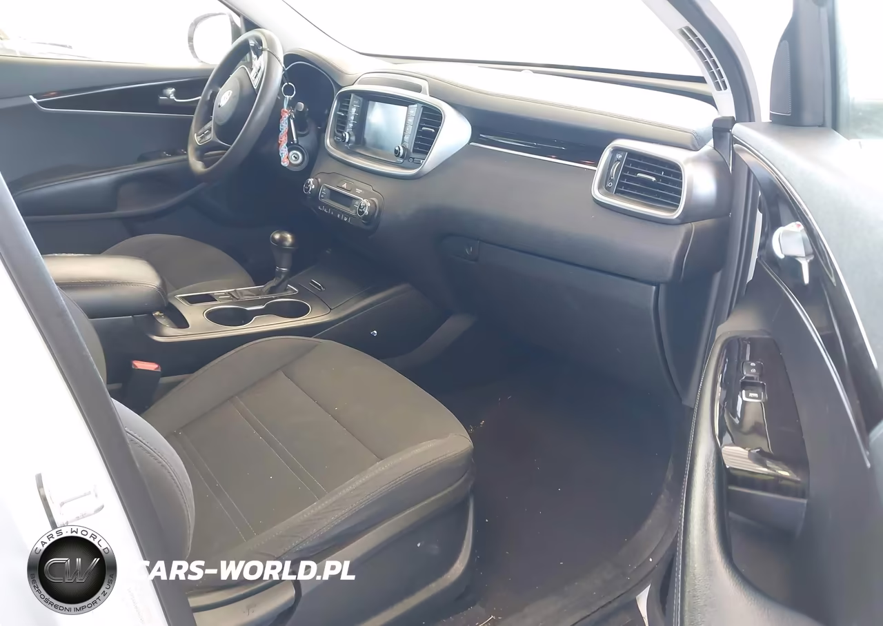 2019 Kia Sorento 3.3L Lx VIN:5XYPG4A56KG467450 - 5