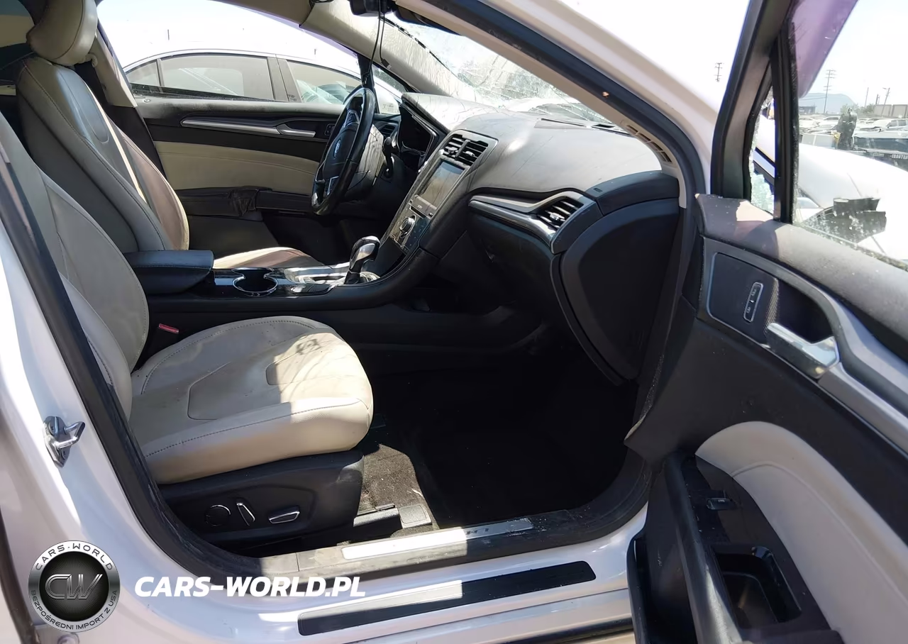 2015 Ford Fusion Hybrid Titanium VIN:3FA6P0RU7FR245873 - 5