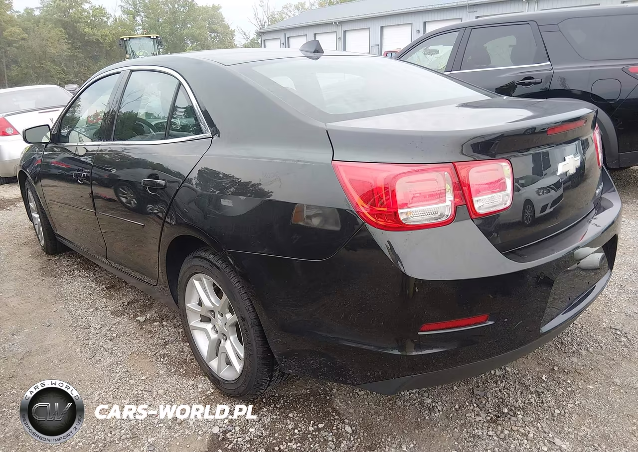 2013 Chevrolet Malibu 1Lt VIN:1G11C5SA5DF232216 - 3