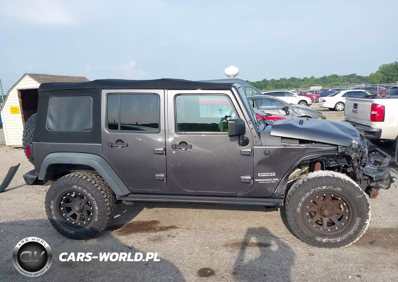 2016 Jeep Wrangler Unlimited Sport VIN:1C4BJWDG2GL263518 - 14