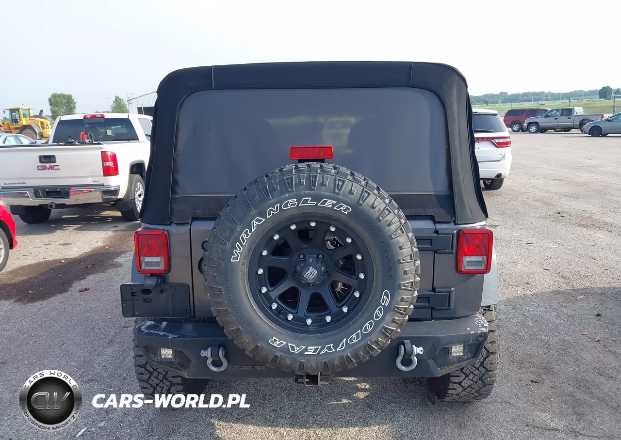 2016 Jeep Wrangler Unlimited Sport VIN:1C4BJWDG2GL263518 - 17