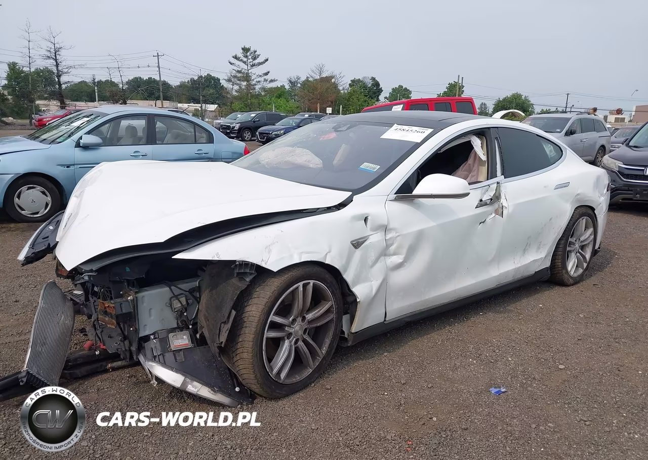 2015 Tesla Model S VIN:5YJSA1S27FF099923 - 2