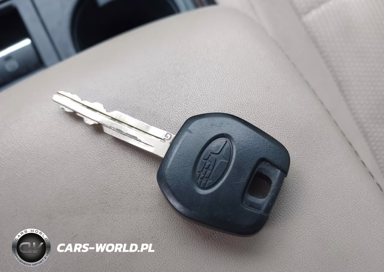 2018 Subaru Outback 2.5I Premium VIN:4S4BSAFC6J3324852 - 11
