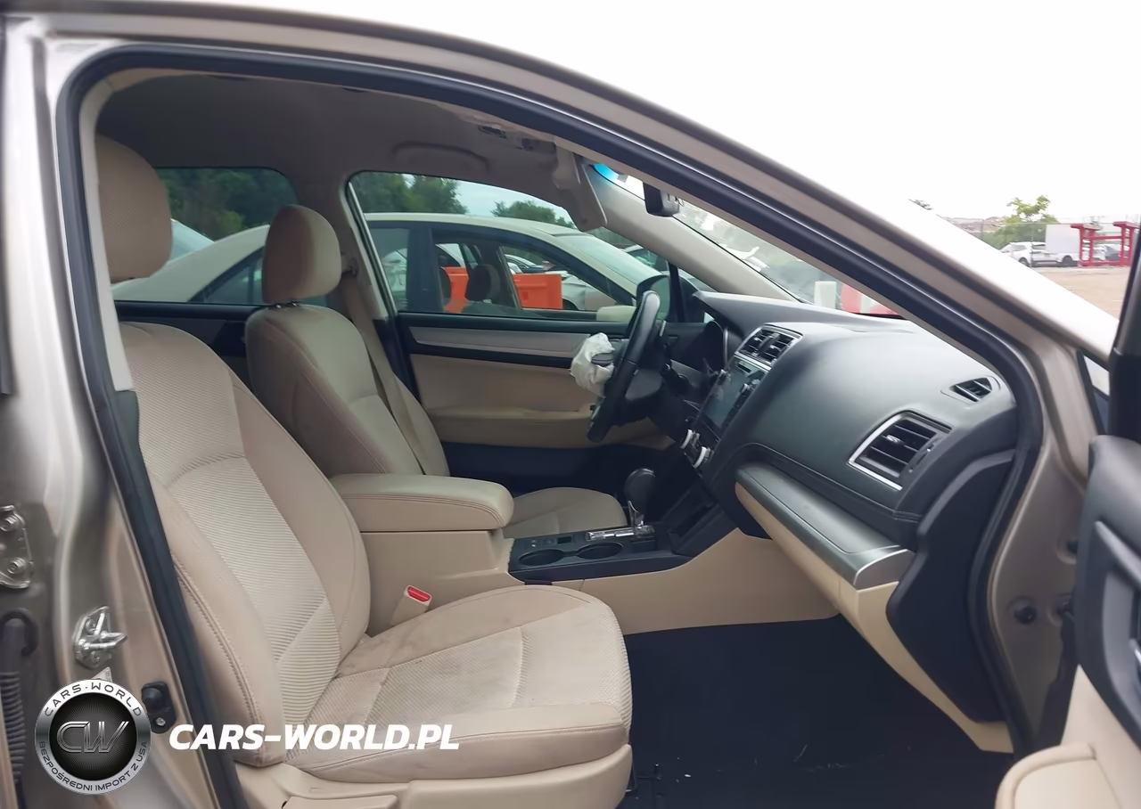 2018 Subaru Outback 2.5I Premium VIN:4S4BSAFC6J3324852 - 5