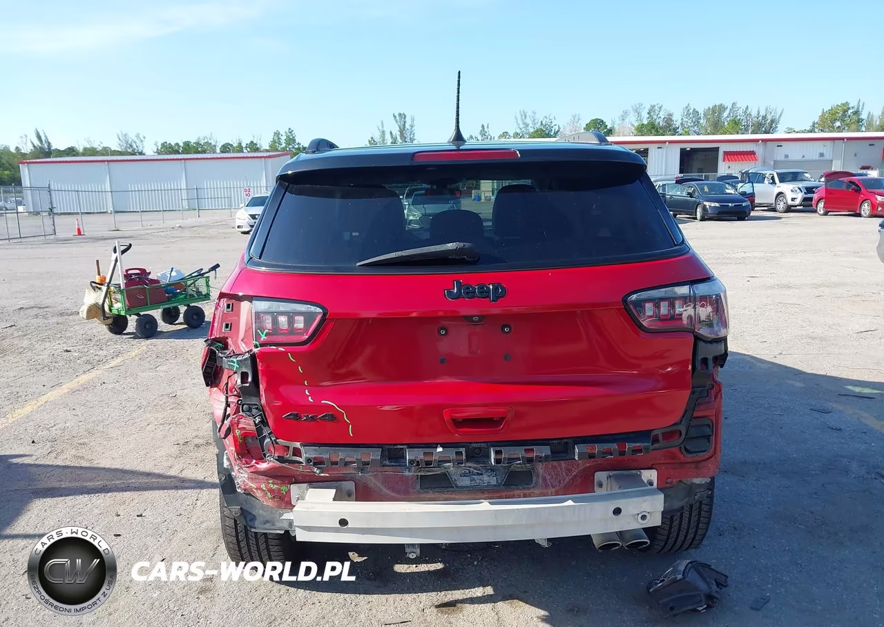 2018 Jeep Compass Altitude 4X4 VIN:3C4NJDBB0JT395004 - 6