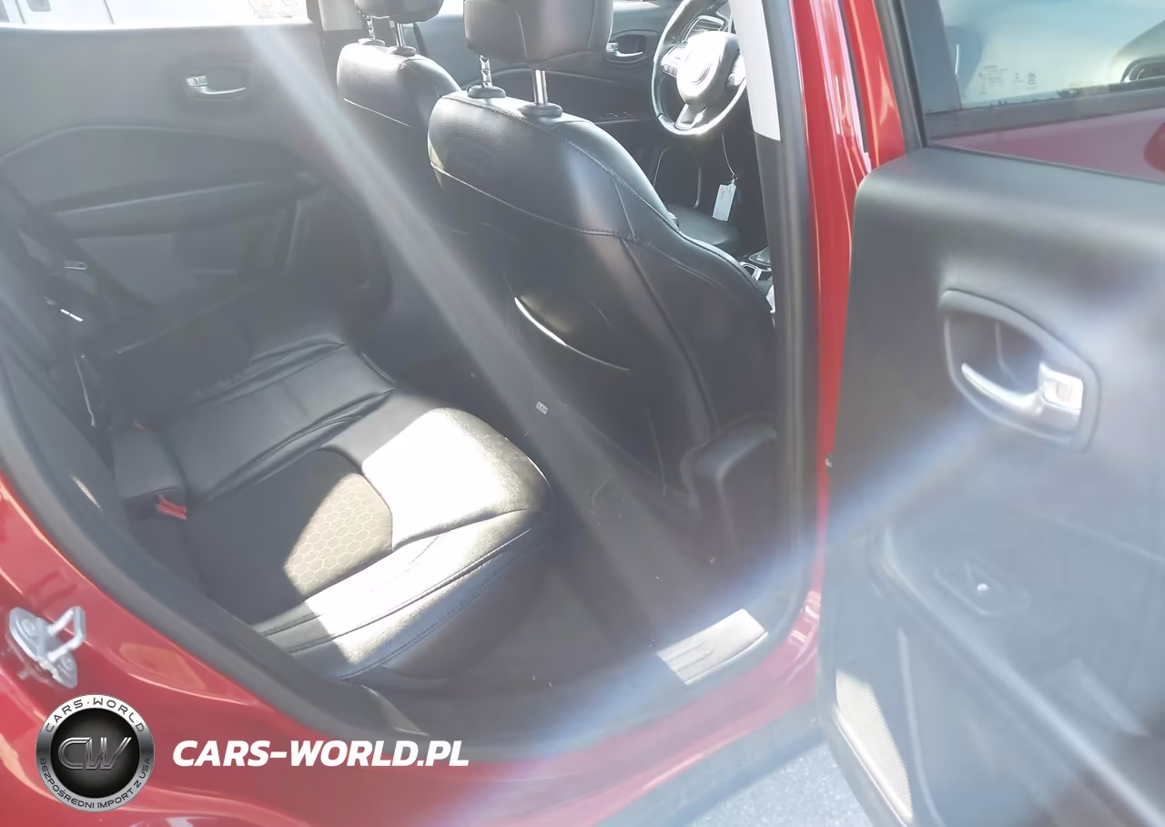 2018 Jeep Compass Altitude 4X4 VIN:3C4NJDBB0JT395004 - 8