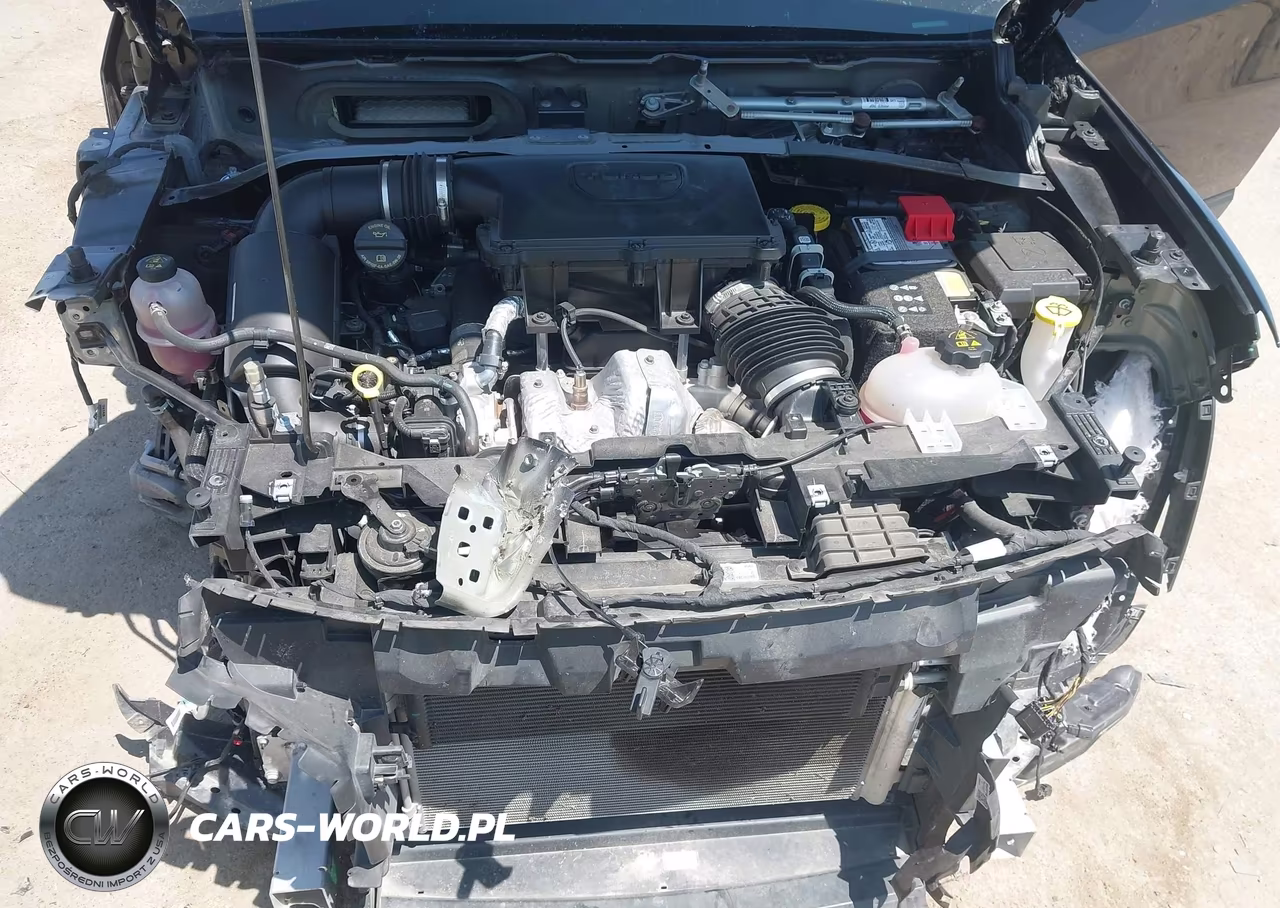 2025 Jeep Compass Latitude 4X4 VIN:3C4NJDBN2ST568680 - 10