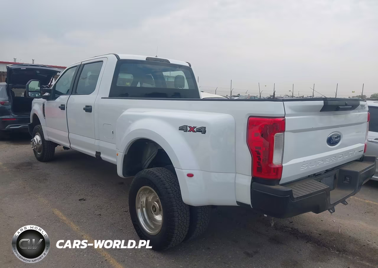 2019 Ford F-350 Crew Cab VIN:1FDWW3D64KEG56499 - 14