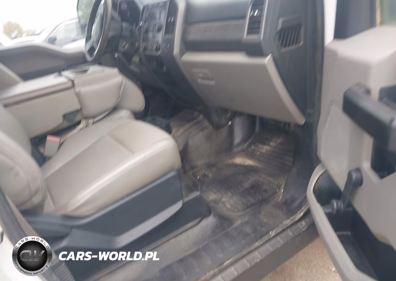 2019 Ford F-350 Crew Cab VIN:1FDWW3D64KEG56499 - 5