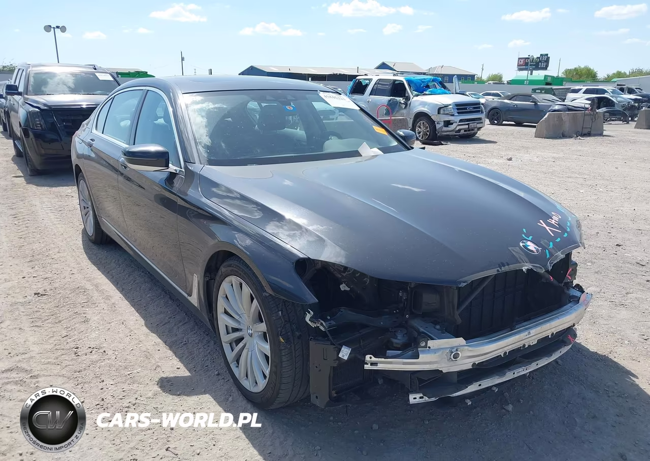 2019 BMW 740I