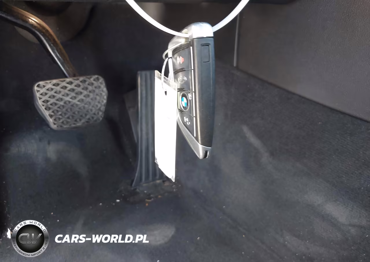 2019 BMW 740I VIN:WBA7E2C57KB454608 - 11