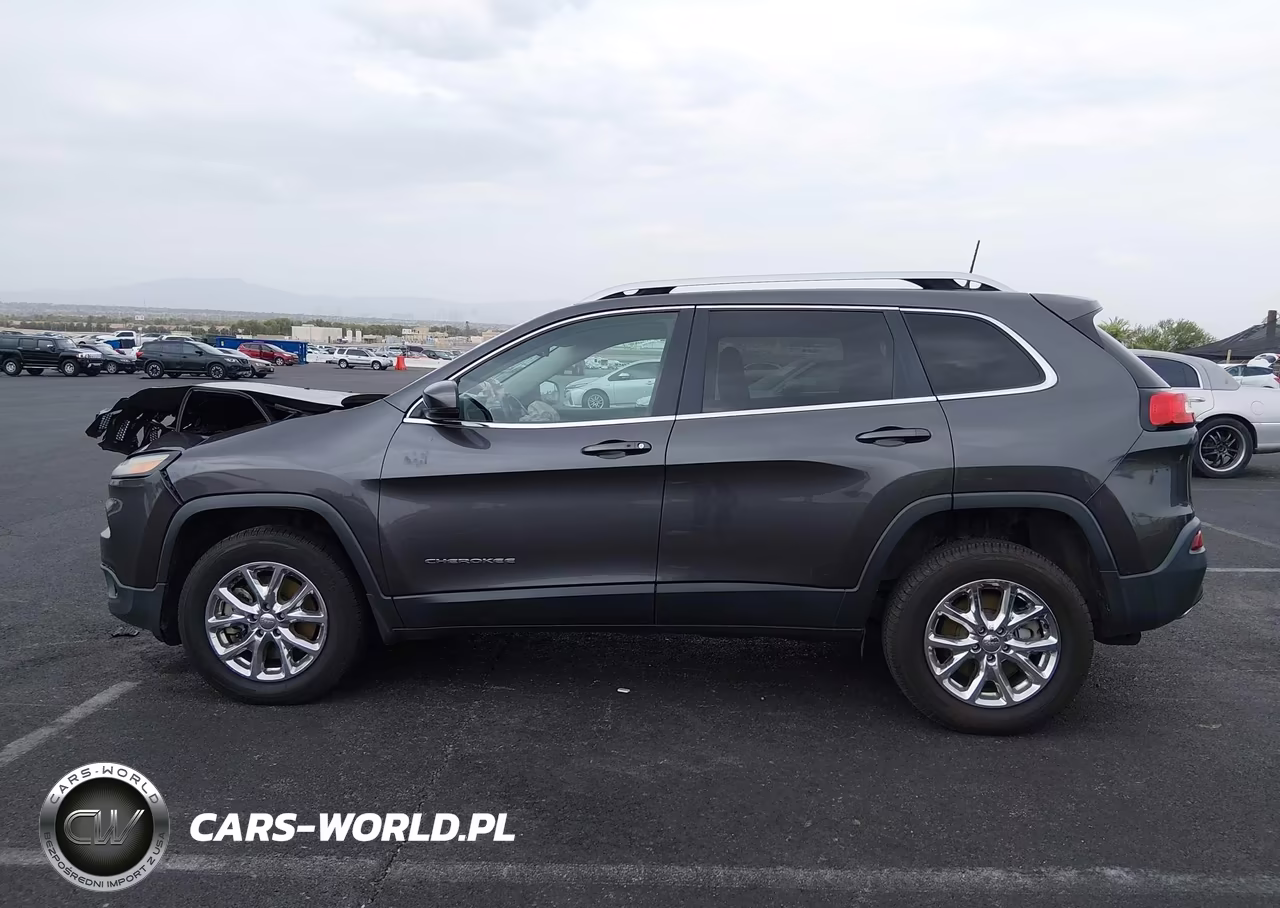 2016 Jeep Cherokee Latitude VIN:1C4PJMCS6GW227183 - 14
