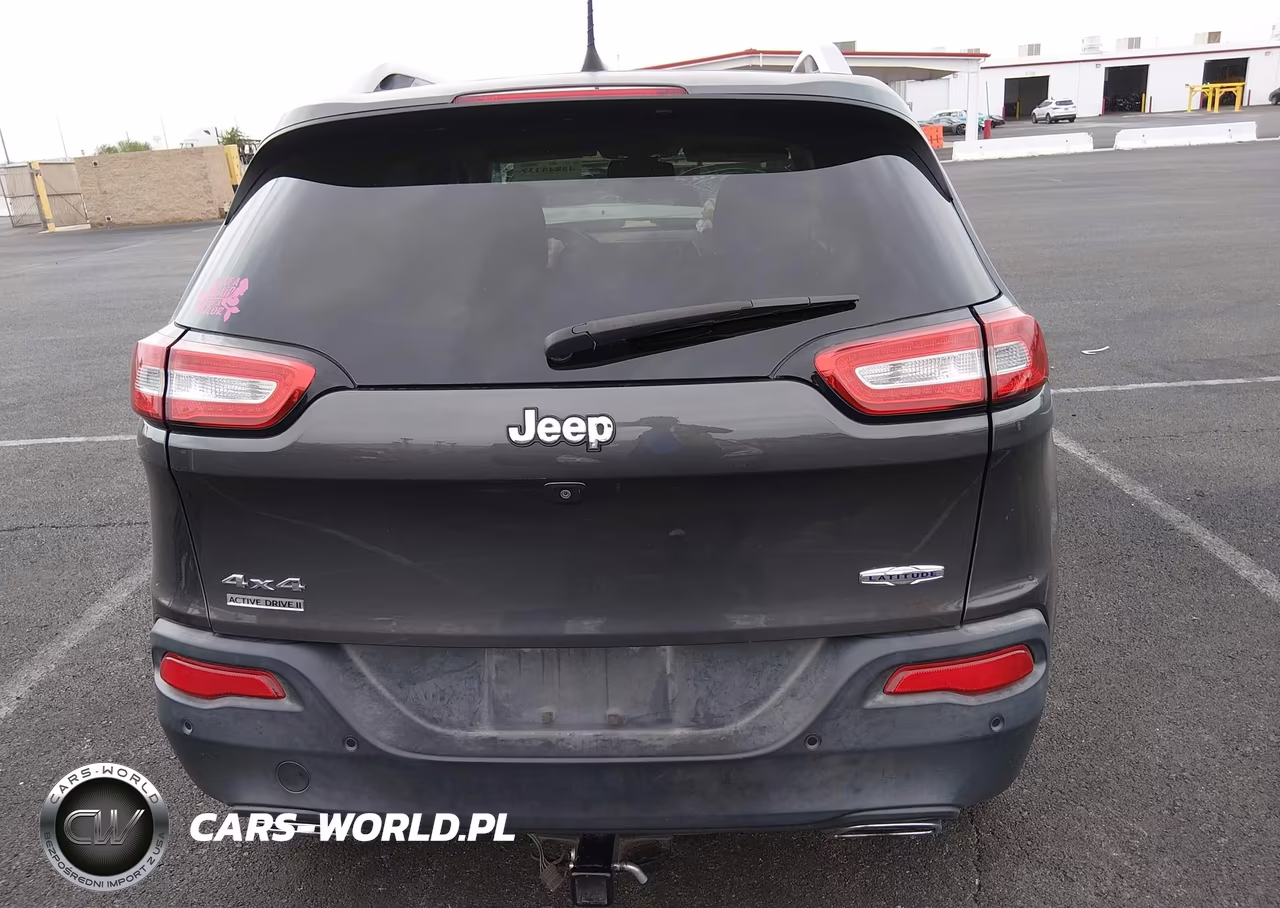 2016 Jeep Cherokee Latitude VIN:1C4PJMCS6GW227183 - 16