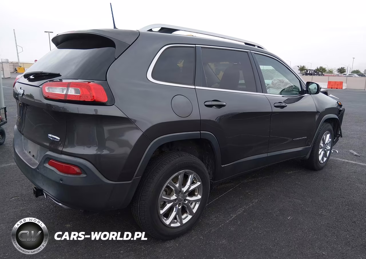 2016 Jeep Cherokee Latitude VIN:1C4PJMCS6GW227183 - 4