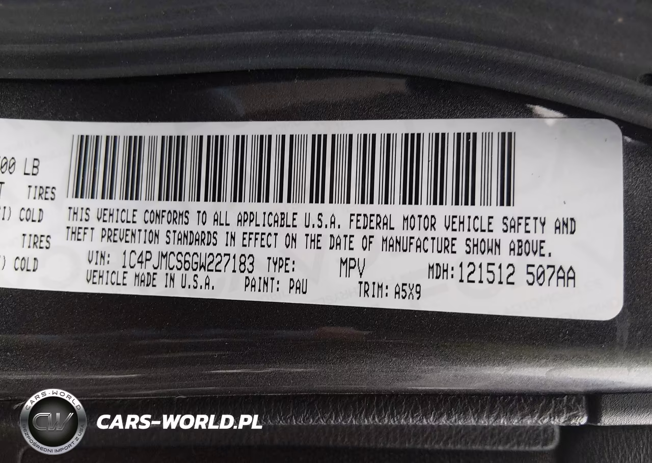 2016 Jeep Cherokee Latitude VIN:1C4PJMCS6GW227183 - 9