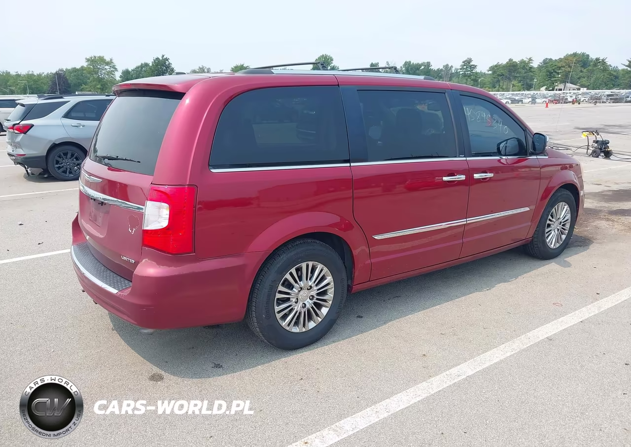 2011 Chrysler Town & Country Limited VIN:2A4RR6DG2BR667372 - 4