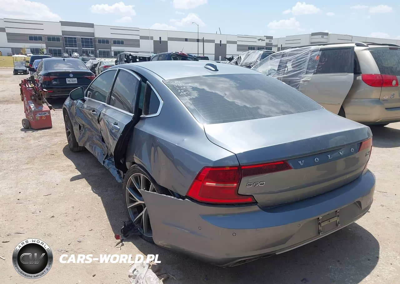 2017 Volvo S90 T6 Momentum VIN:YV1A22MK1H1012034 - 3