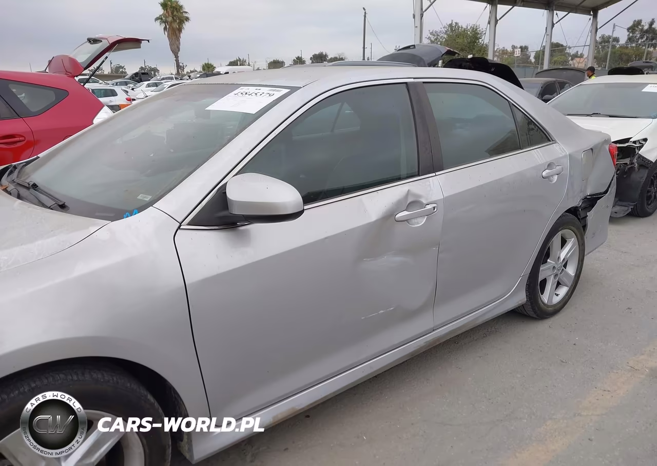 2014 Toyota Camry Se VIN:4T1BF1FK5EU394547 - 13
