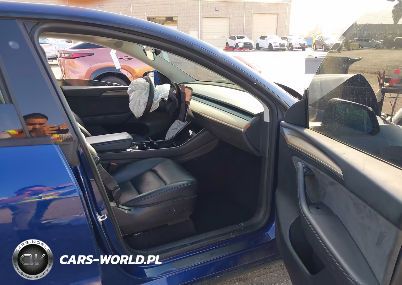 2020 Tesla Model Y Long Range Dual Motor All-Wheel Drive VIN:5YJYGDEE5LF022267 - 5