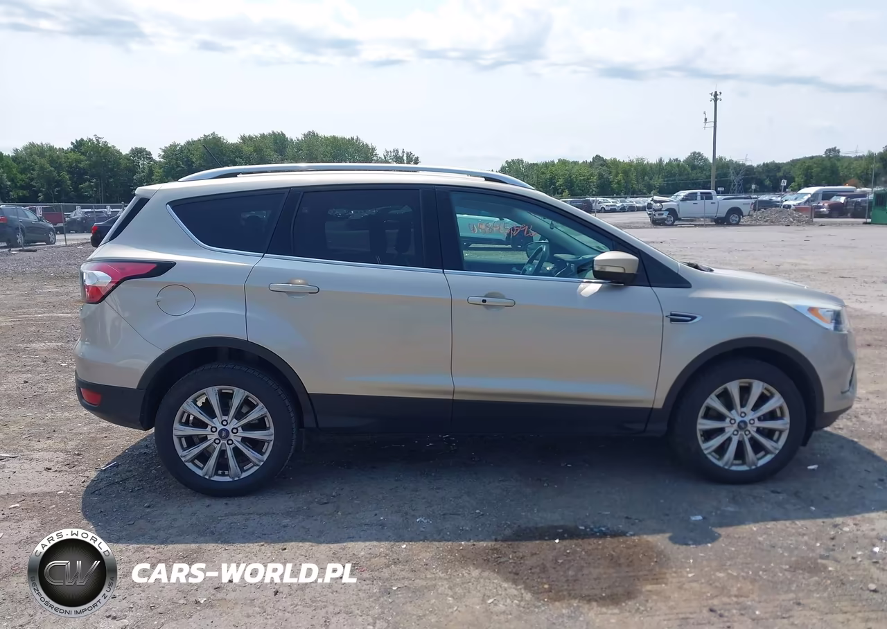2018 Ford Escape Titanium VIN:1FMCU9J92JUA77509 - 13
