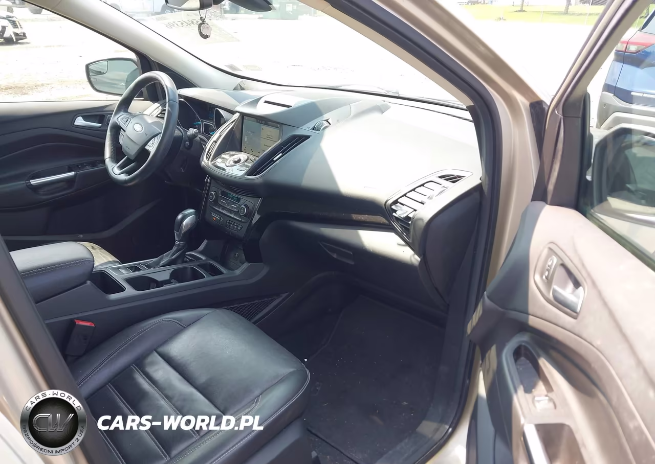 2018 Ford Escape Titanium VIN:1FMCU9J92JUA77509 - 5