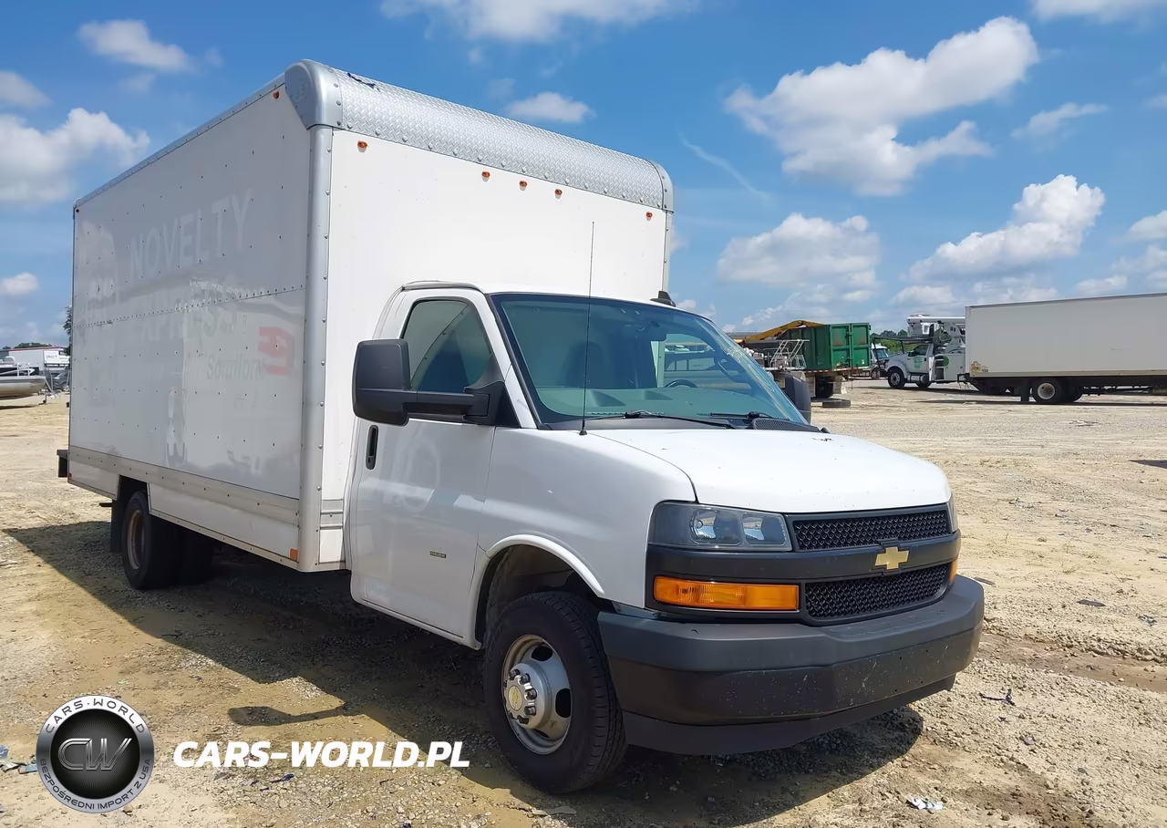 2020 Chevrolet Express Cutaway Work Van – zdjęcie 1 z 23