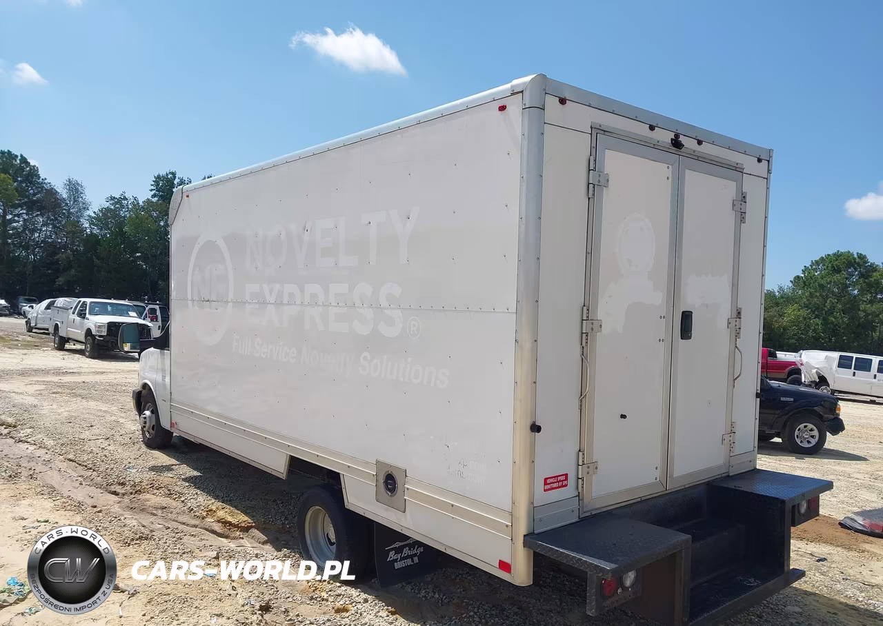 2020 Chevrolet Express Cutaway Work Van VIN:1HA3GTCG8LN012743 - 3