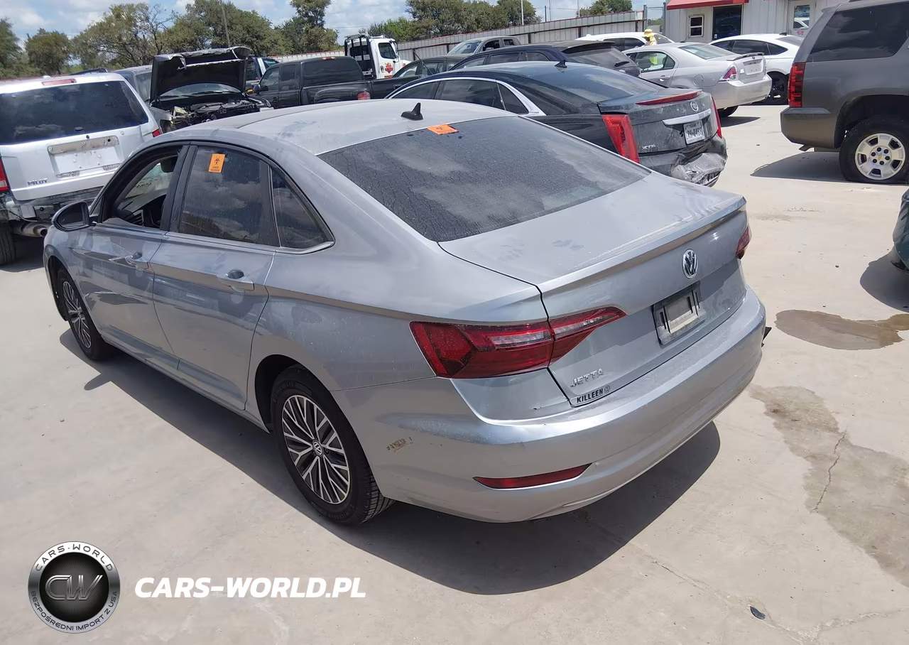 2021 Volkswagen Jetta VIN:3VWC57BU8MM099965 - 3