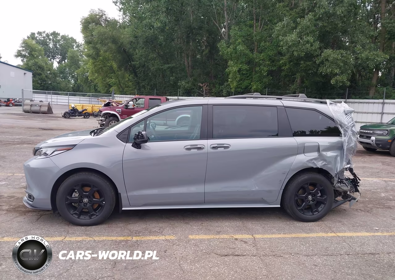 2025 Toyota Sienna Woodland Edition VIN:5TDCSKFC6SS176877 - 14