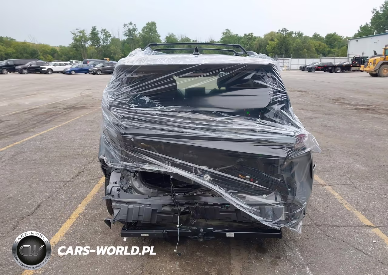 2025 Toyota Sienna Woodland Edition VIN:5TDCSKFC6SS176877 - 16
