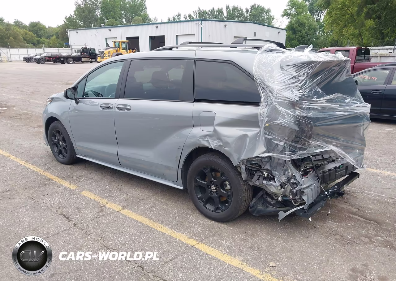 2025 Toyota Sienna Woodland Edition VIN:5TDCSKFC6SS176877 - 3