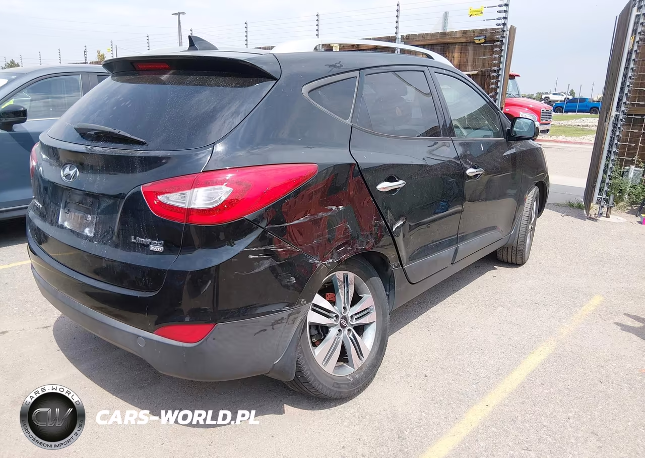 2015 Hyundai Tucson Limited VIN:KM8JUCAG8FU090811 - 4