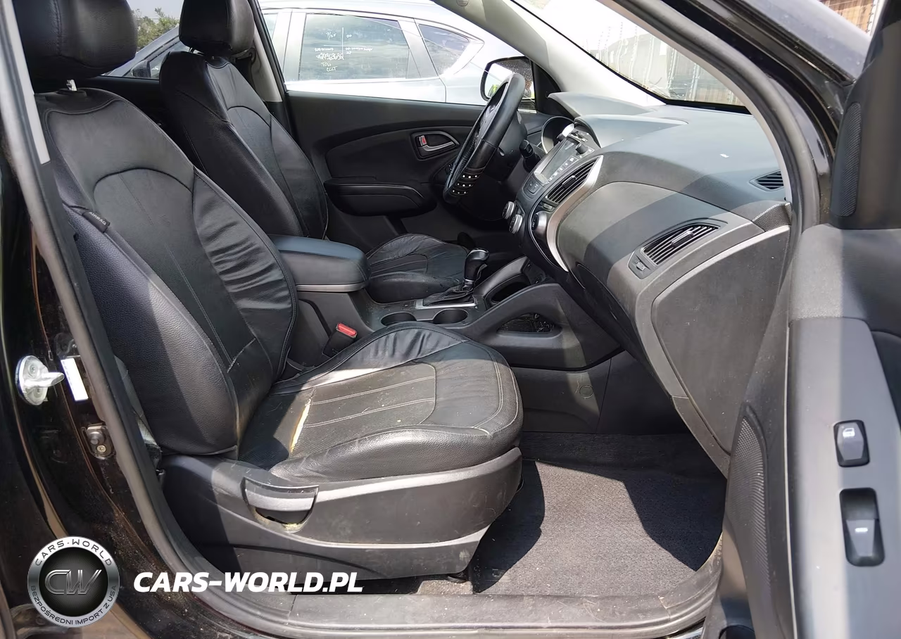 2015 Hyundai Tucson Limited VIN:KM8JUCAG8FU090811 - 5