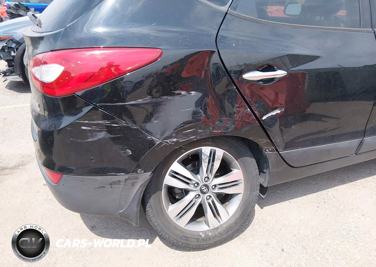 2015 Hyundai Tucson Limited VIN:KM8JUCAG8FU090811 - 6