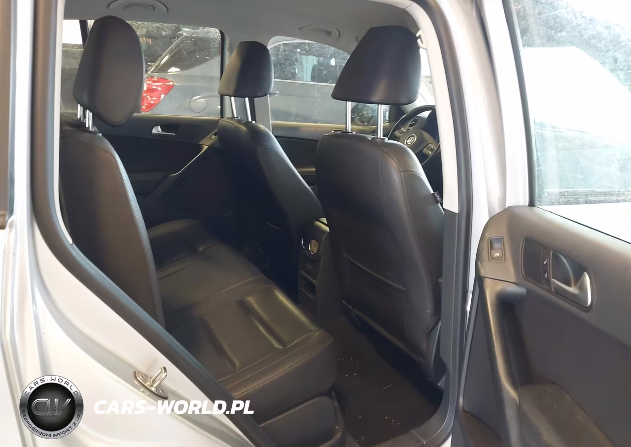 2016 Volkswagen Tiguan S VIN:WVGBV7AX8GW025326 - 8
