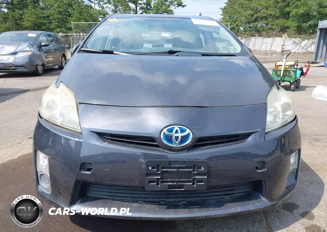 2011 Toyota Prius Two VIN:JTDKN3DU5B0290070 - 11
