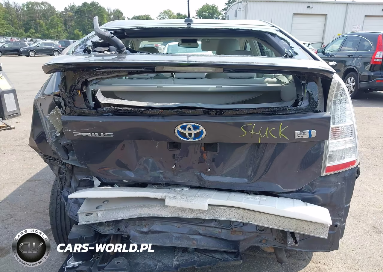 2011 Toyota Prius Two VIN:JTDKN3DU5B0290070 - 15