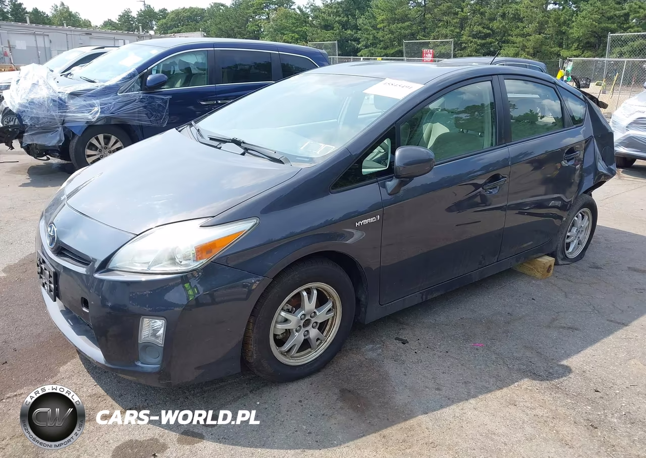 2011 Toyota Prius Two VIN:JTDKN3DU5B0290070 - 2