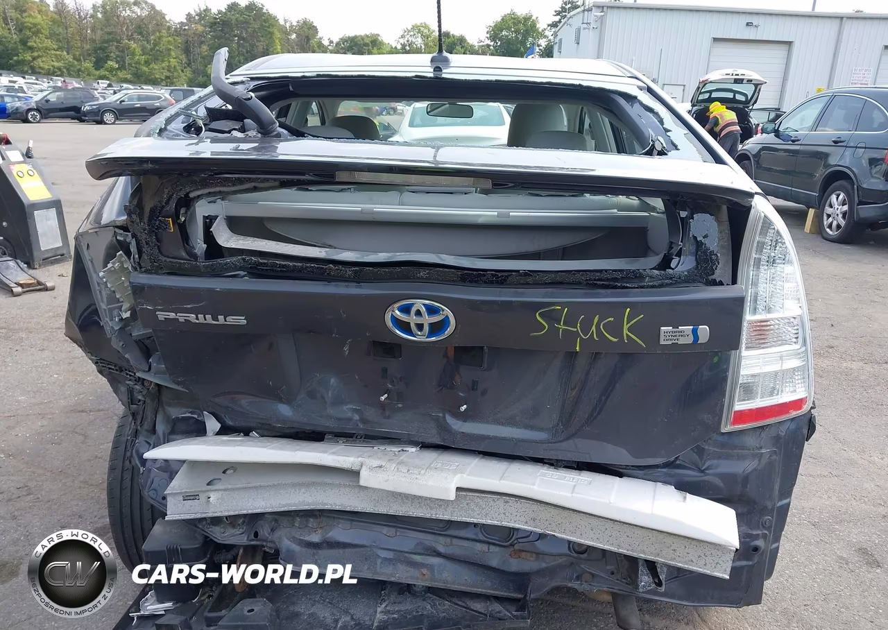 2011 Toyota Prius Two VIN:JTDKN3DU5B0290070 - 6
