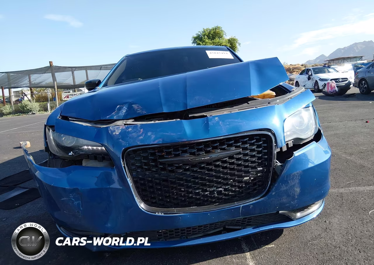 2020 Chrysler 300 Touring VIN:2C3CCAAG4LH164278 - 12